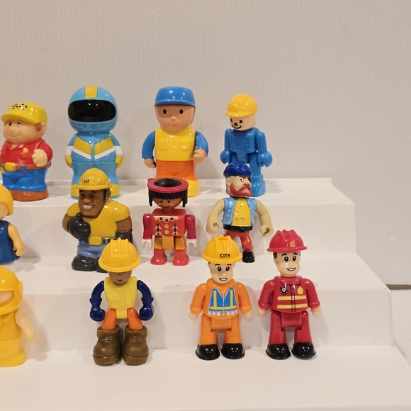 Character Figure Set Construction Set - Picture 3 of 11